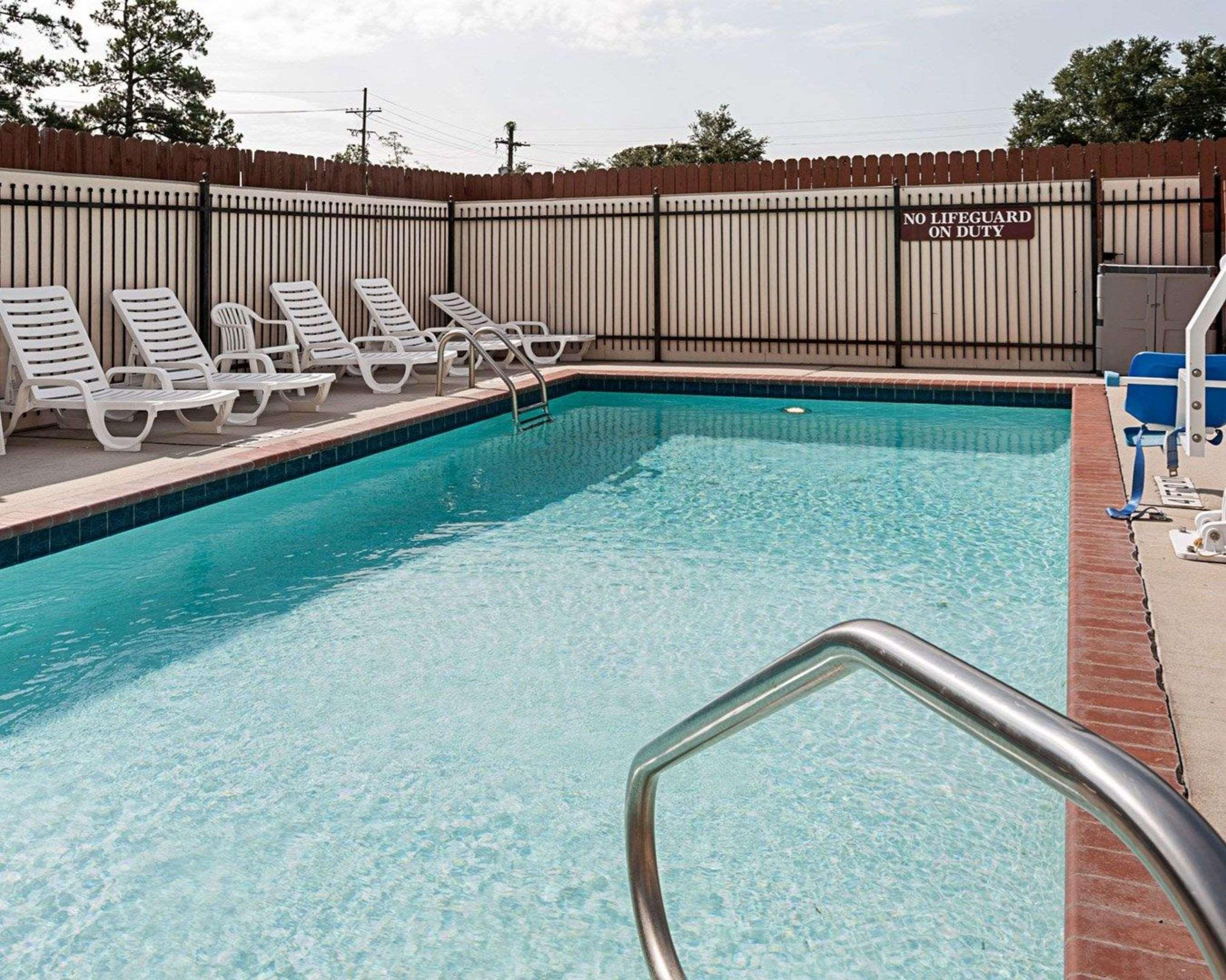 Comfort Suites Lake Charles Kültér fotó