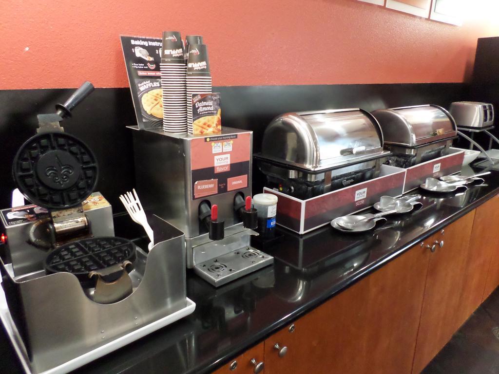 Comfort Suites Lake Charles Kültér fotó