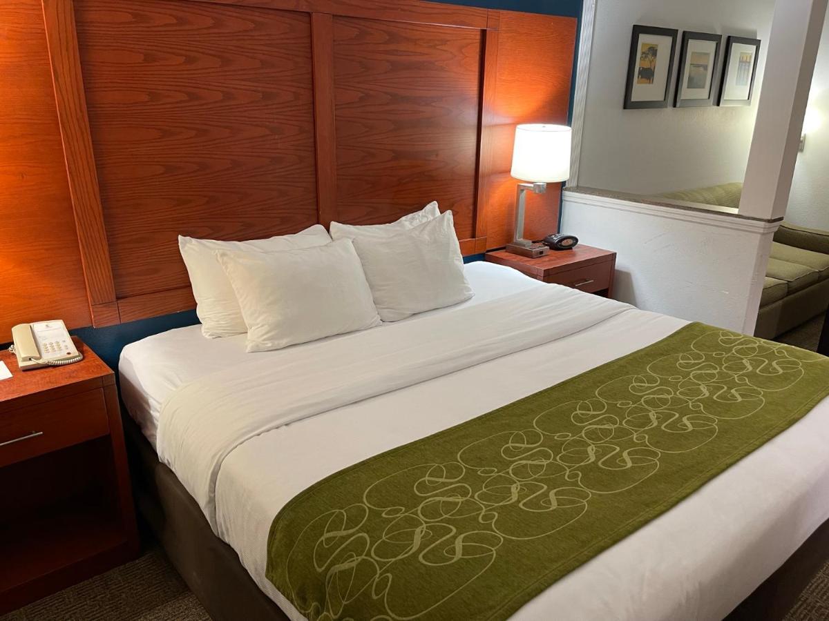 Comfort Suites Lake Charles Kültér fotó