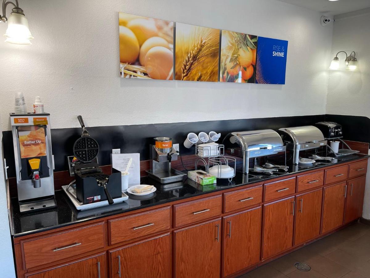Comfort Suites Lake Charles Kültér fotó