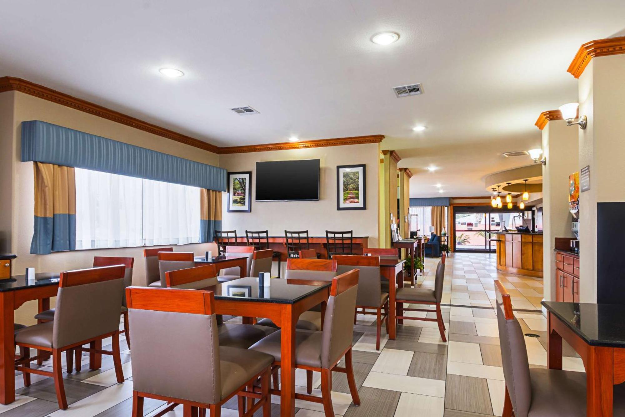 Comfort Suites Lake Charles Kültér fotó