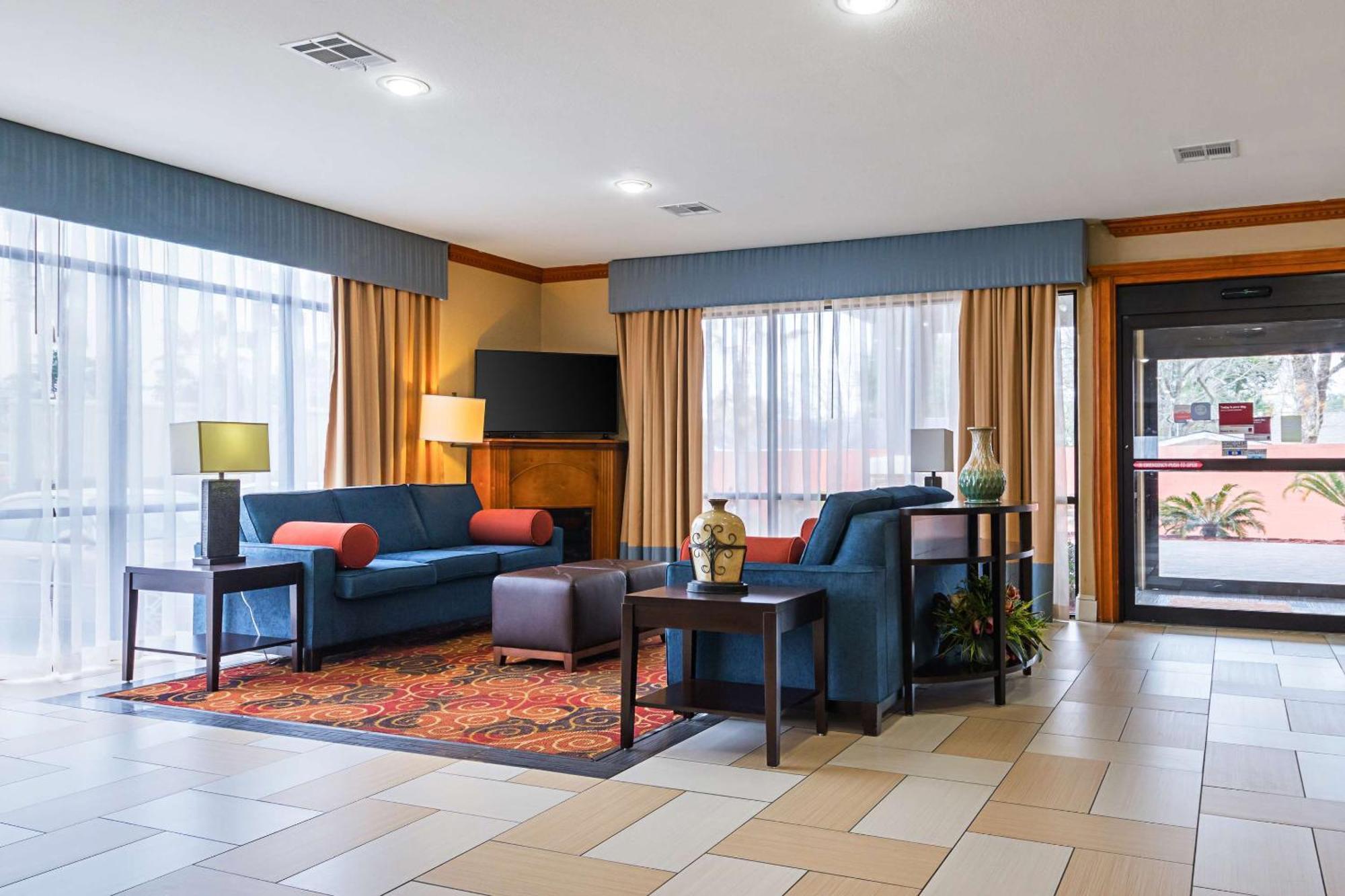 Comfort Suites Lake Charles Kültér fotó